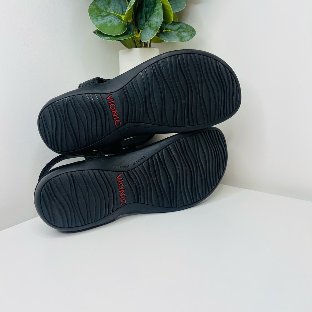 Vionic Black Textured Sandals - image 5
